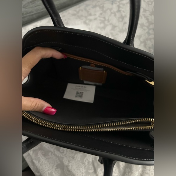 Coach Empire Carryall 26 - Picture 7 of 16